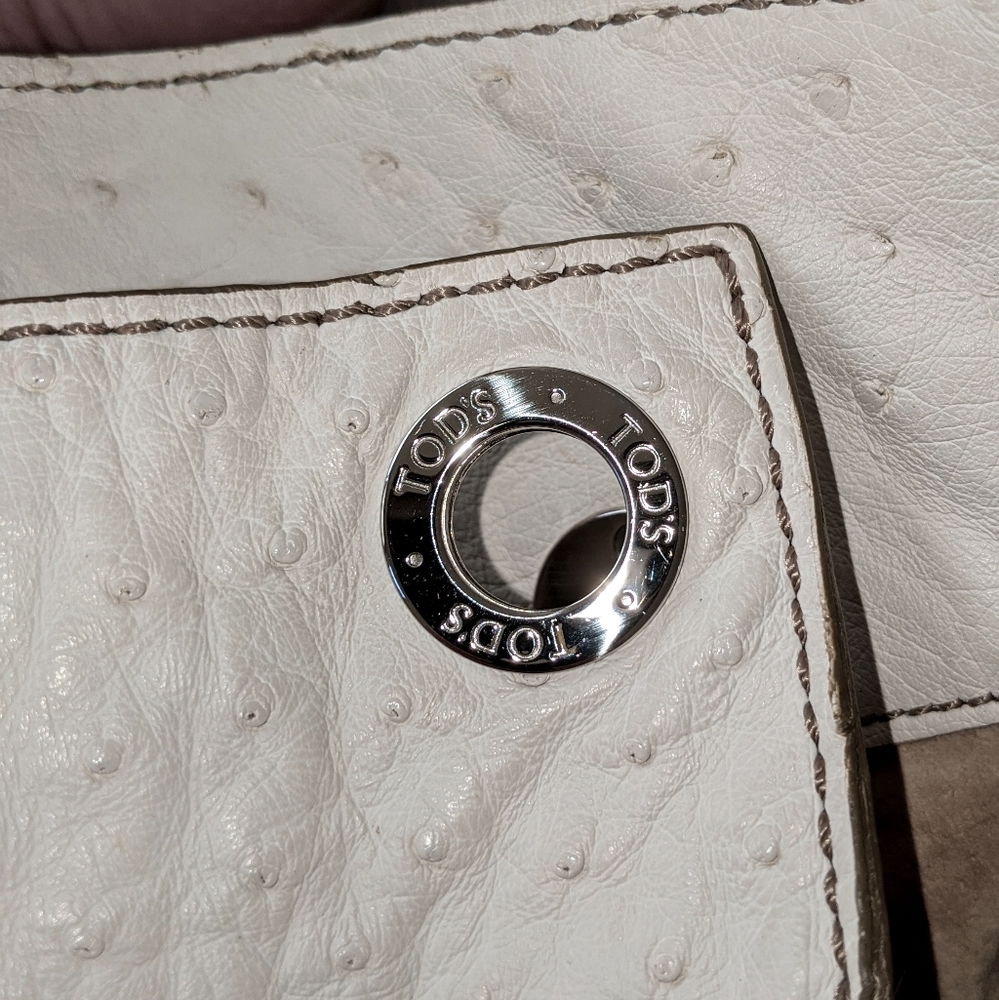 COMING SOON TODS PURSE!!!